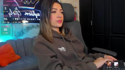 Snapshot of renatamason chatting on 02/19/26, 01:07 Renata online show from 02/19/26, 01:07