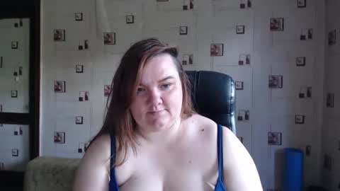Snapshot of renataoia chatting on 06/01/26, 02:08 renataoia online show from 06/01/26, 02:08