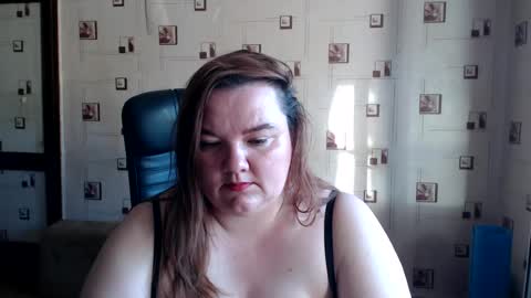Snapshot of renataoia chatting on 06/18/26, 04:11 renataoia online show from 06/18/26, 04:11