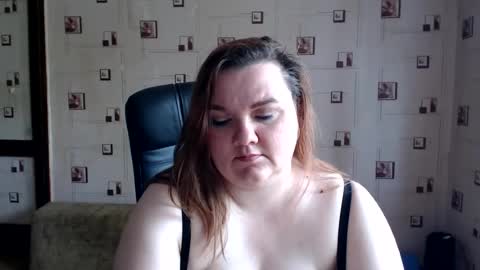 Snapshot of renataoia chatting on 07/11/26, 09:23 renataoia online show from 07/11/26, 09:23