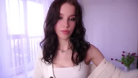 Snapshot of renaythilmony chatting on 03/13/26, 01:29 Naomi online show from 03/13/26, 01:29