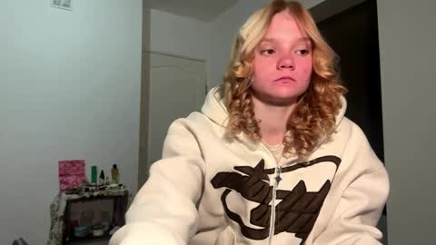 Snapshot of rendabecnel chatting on 04/09/26, 01:16 Tiffany online show from 04/09/26, 01:16