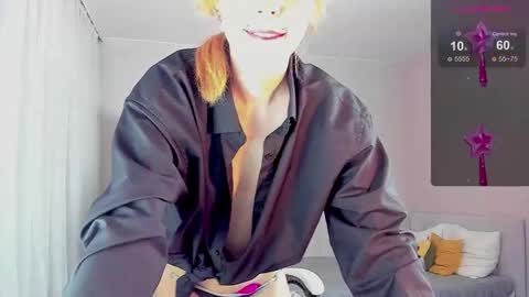 Rene online show from 11/19/25, 11:21