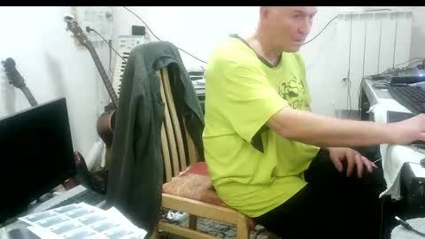 Snapshot of renefr chatting on 03/04/26, 11:22 renefr online show from 03/04/26, 11:22