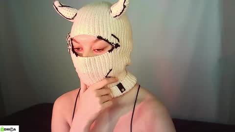 Renesme White Im here from Monday to Friday online show from 05/07/26, 02:28