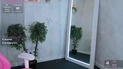 Snapshot of renesmy_black chatting on 05/15/26, 12:06 Renesmy online show from 05/15/26, 12:06