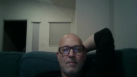 Snapshot of renewaz chatting on 02/11/26, 02:16 Renewaz online show from 02/11/26, 02:16