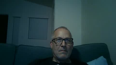 Snapshot of renewaz chatting on 03/15/26, 04:07 Renewaz online show from 03/15/26, 04:07