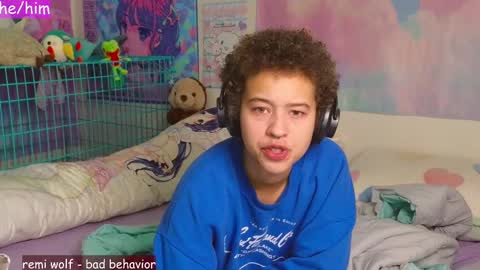 Snapshot of renpuppy chatting on 02/10/25, 05:30 REN online show from 02/10/25, 05:30