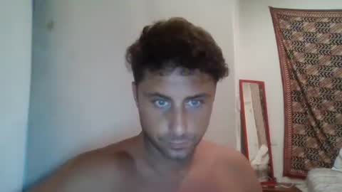 Snapshot of renud chatting on 09/30/25, 03:55 renud online show from 09/30/25, 03:55