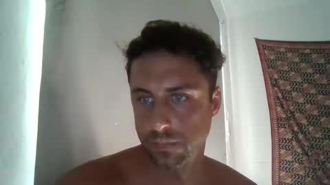 Snapshot of renud chatting on 10/03/25, 09:45 renud online show from 10/03/25, 09:45