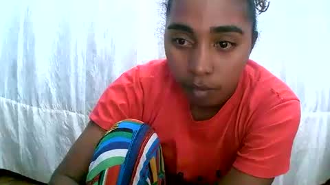 Snapshot of rephaleta chatting on 05/13/26, 10:56 Rephaleta online show from 05/13/26, 10:56
