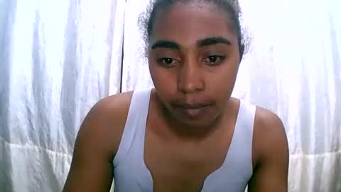 Snapshot of rephaleta chatting on 05/17/26, 10:55 Rephaleta online show from 05/17/26, 10:55