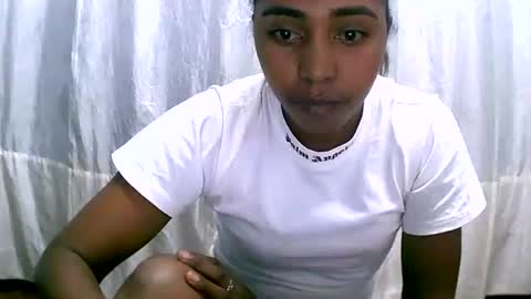 Snapshot of rephaleta chatting on 05/28/26, 10:56 Rephaleta online show from 05/28/26, 10:56