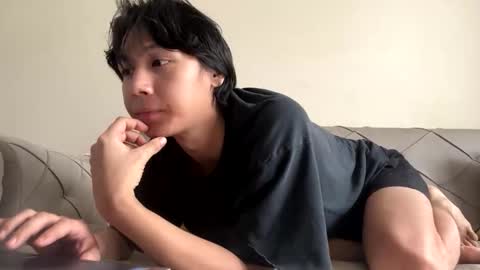 Snapshot of respirra chatting on 11/04/25, 10:14 Aiqo online show from 11/04/25, 10:14