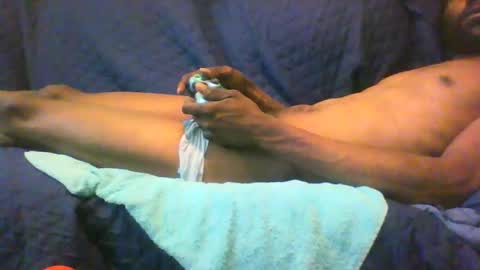 Snapshot of ressespieces25 chatting on 02/03/25, 08:24 Onny online show from 02/03/25, 08:24