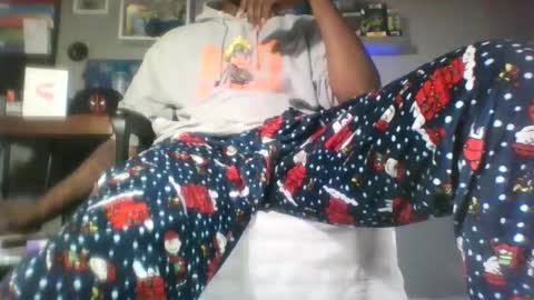 Snapshot of ressespieces25 chatting on 01/13/26, 06:40 Onny online show from 01/13/26, 06:40