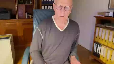 Snapshot of reteid chatting on 11/11/25, 07:08 reteid online show from 11/11/25, 07:08