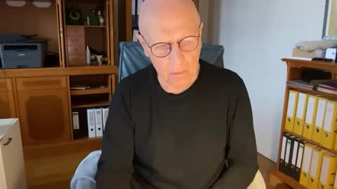 Snapshot of reteid chatting on 01/12/26, 01:49 reteid online show from 01/12/26, 01:49