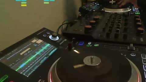 Snapshot of reticuli chatting on 04/15/26, 07:58 GearPorn online show from 04/15/26, 07:58