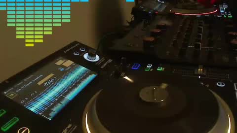 Snapshot of reticuli chatting on 04/27/26, 01:03 GearPorn online show from 04/27/26, 01:03