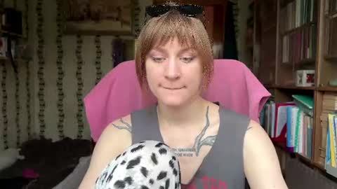Rie online show from 06/26/26, 08:19