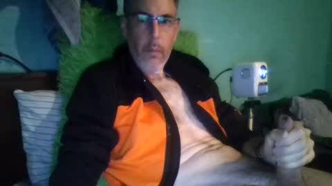 Snapshot of reyes_albert2006 chatting on 11/07/25, 10:48 reyes_albert2006 online show from 11/07/25, 10:48