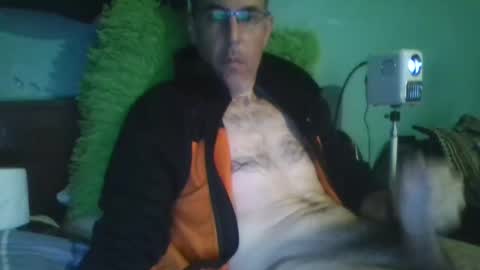 Snapshot of reyes_albert2006 chatting on 12/01/25, 06:18 reyes_albert2006 online show from 12/01/25, 06:18