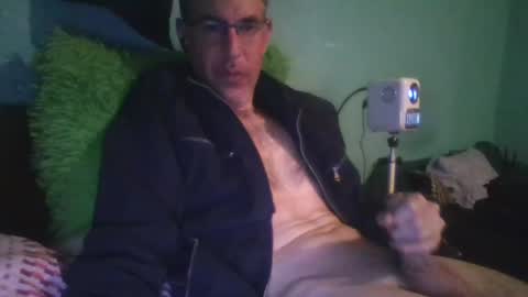 reyes_albert2006 online show from 03/08/26, 12:09