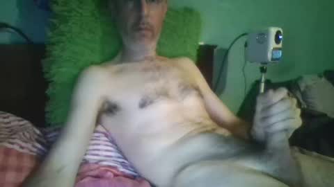 Snapshot of reyes_albert2006 chatting on 04/03/26, 08:29 reyes_albert2006 online show from 04/03/26, 08:29