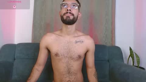 Snapshot of reypablo1 chatting on 10/01/25, 09:43 REY PABLO Independent online show from 10/01/25, 09:43