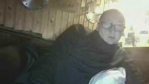 Snapshot of rezznova chatting on 04/02/26, 06:05 Joe online show from 04/02/26, 06:05