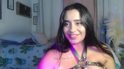 Snapshot of rhaenyra_ chatting on 02/14/25, 11:31 Rhaenyra online show from 02/14/25, 11:31