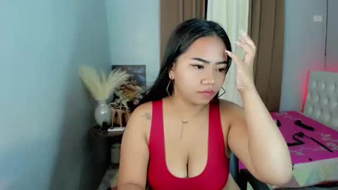 Snapshot of rhea_xoxo chatting on 05/09/26, 11:54 rhea online show from 05/09/26, 11:54