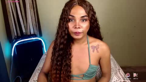 rhianasollway69 online show from 12/04/25, 07:39
