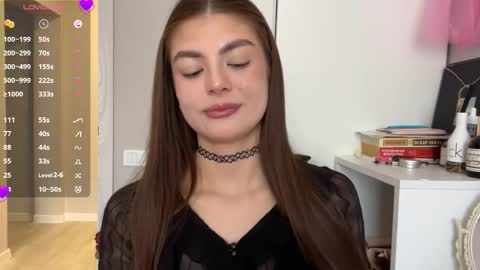 Sophia online show from 06/06/26, 07:35