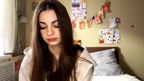 Anna online show from 10/29/25, 08:49