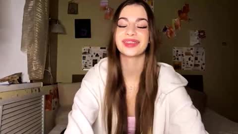 Anna online show from 11/06/25, 02:51