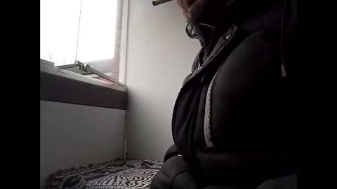 Snapshot of rhymes2479 chatting on 11/11/25, 07:19 Shaved cock ready online show from 11/11/25, 07:19