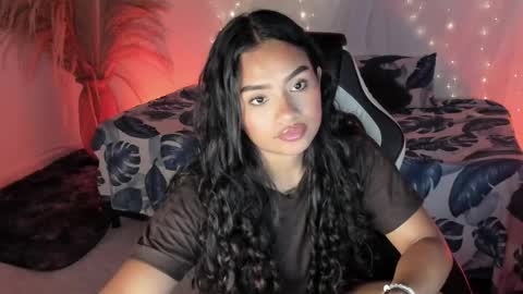 Snapshot of riana_kean chatting on 04/08/26, 12:43 RianaK online show from 04/08/26, 12:43