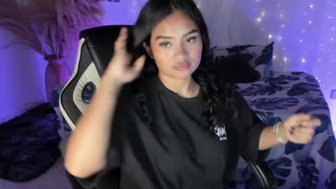 Snapshot of riana_kean chatting on 04/22/26, 06:49 RianaK online show from 04/22/26, 06:49