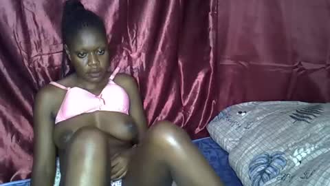 Snapshot of riana_sha chatting on 02/13/25, 05:44 riana_sha online show from 02/13/25, 05:44