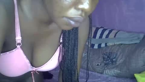 Snapshot of riana_sha chatting on 02/19/25, 02:12 riana_sha online show from 02/19/25, 02:12
