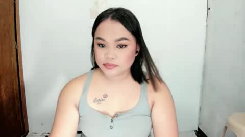 Snapshot of ricahotasain_05 chatting on 11/22/25, 01:32 Rica online show from 11/22/25, 01:32