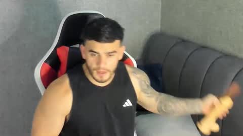 ricardogonzalez666 online show from 12/27/24, 11:53