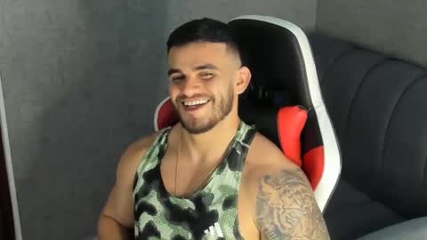 ricardogonzalez666 online show from 12/31/24, 01:47