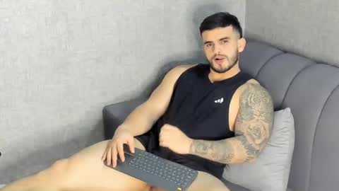 ricardogonzalez666 online show from 01/04/25, 02:46