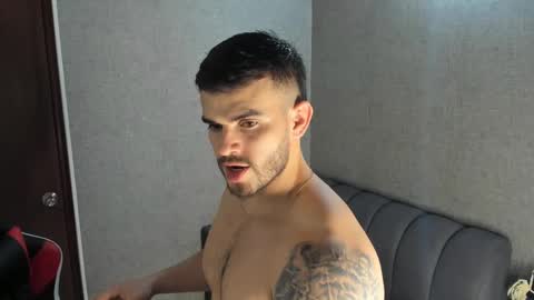 ricardogonzalez666 online show from 01/15/25, 04:04