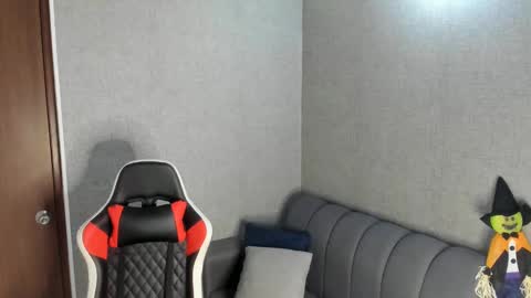 ricardogonzalez666 online show from 02/15/25, 05:51