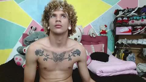 Snapshot of rich_de_la_rosa chatting on 01/13/25, 02:50 rich and kitty online show from 01/13/25, 02:50